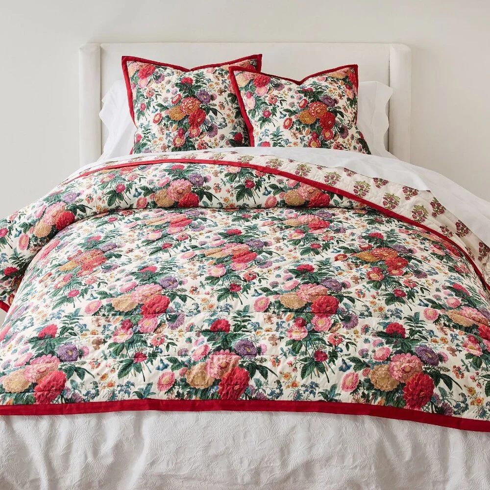 Pottery Barn Margeaux Embroidered Floral Reversible Quilt Bedding Full Queen NWT